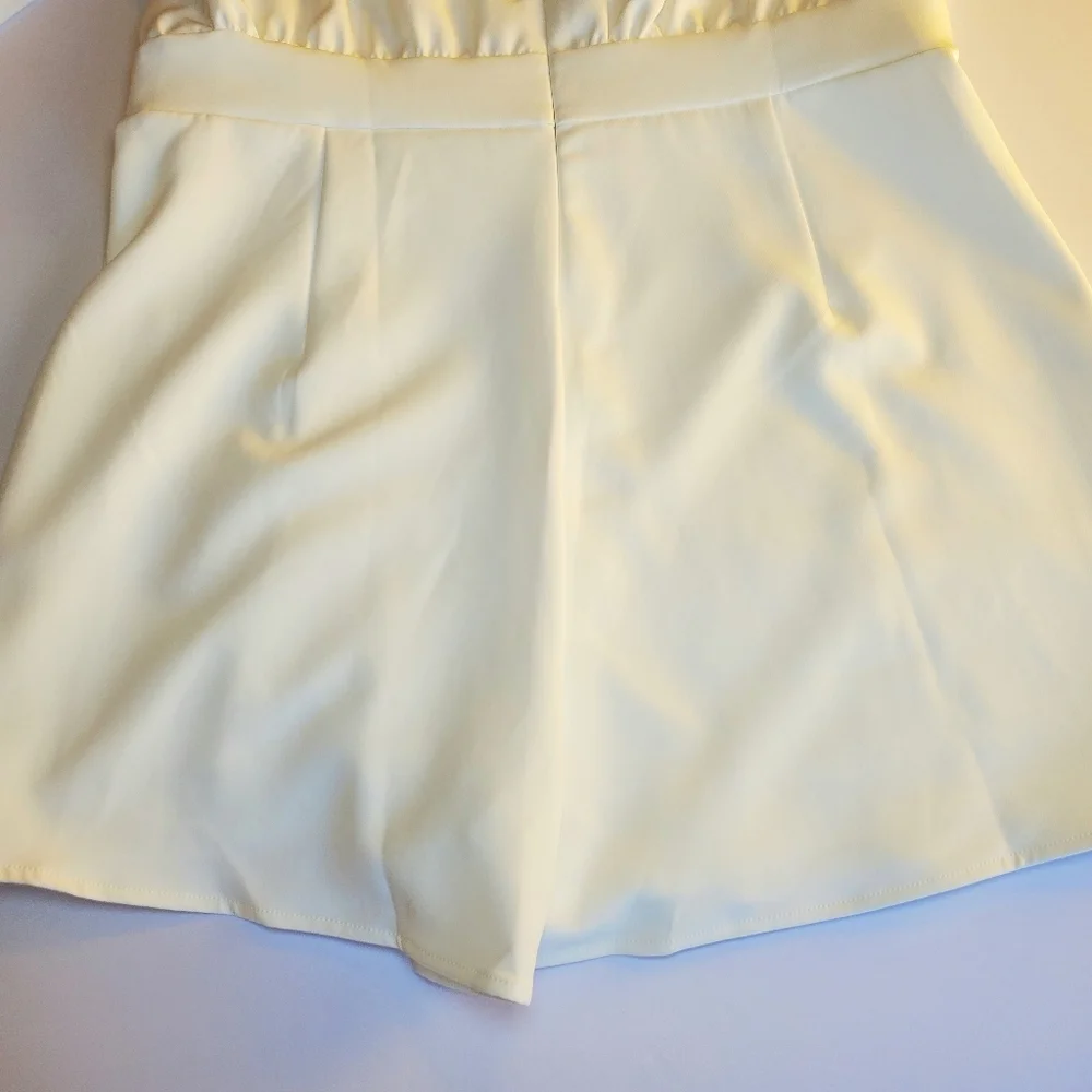 NWOT Lulus Rooftop Bar White Long Sleeve Faux-Wrap Belted Skort Romper Sz L